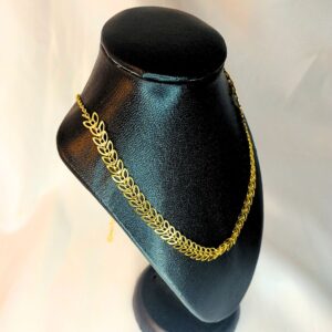 Colar Folheado a Ouro com Folhas